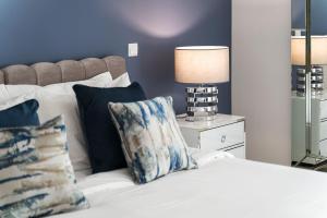Stylish Marina View Apartment in Lagos