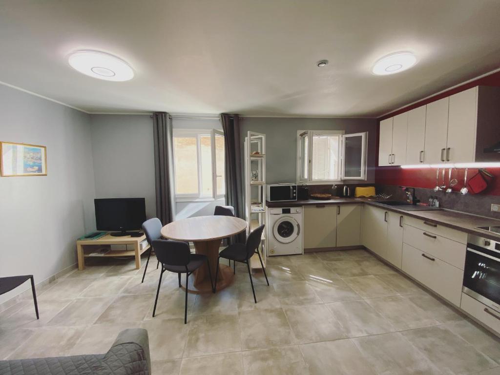 Stylish New 1 bedroom apartment in juan les pins 06160 Antibes