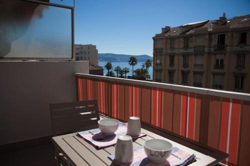 Stylish Studio in only 50 meters from beach !