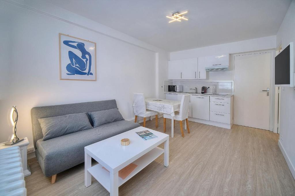 Stylish studio near the Champ de Mars