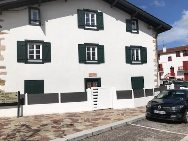 Appartement SUBERBE APPARTEMENT COTE BASQUE 87 Rue Ernest Fourneau 64310 Ascain