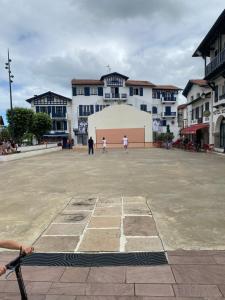 SUBERBE APPARTEMENT COTE BASQUE