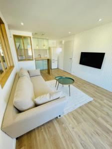 Suberbe T2 avec vue mer et piscine