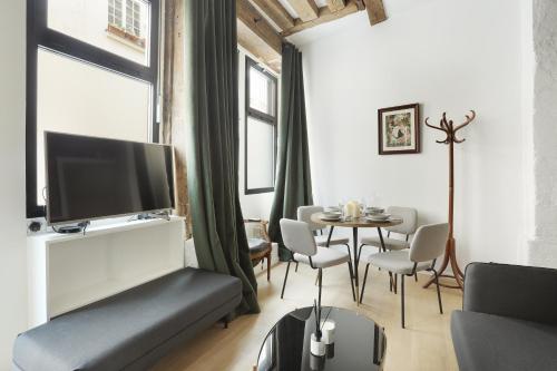 Sublim and new apartement Saint Germain des Prés (Echaudé)