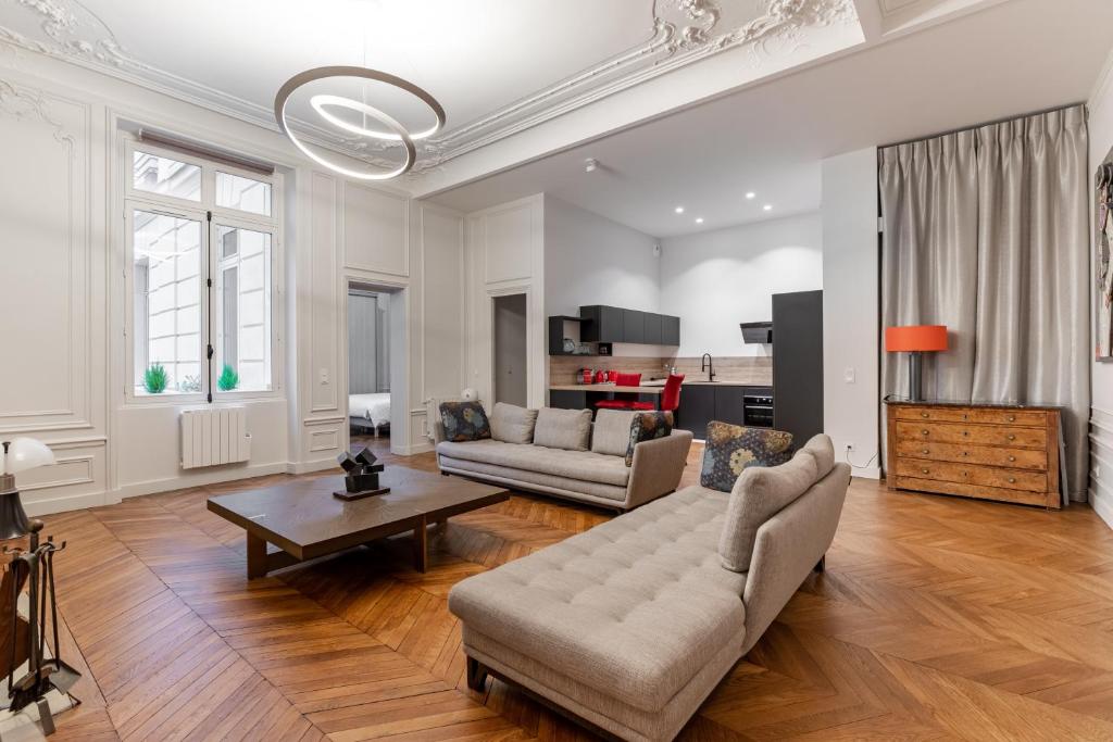 Sublime appartement Trocadero/VictorHugo Raymond 81 Avenue Raymond Poincaré, 75116 Paris