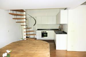 Sublime loft dans château à 200 m Douane Suisse