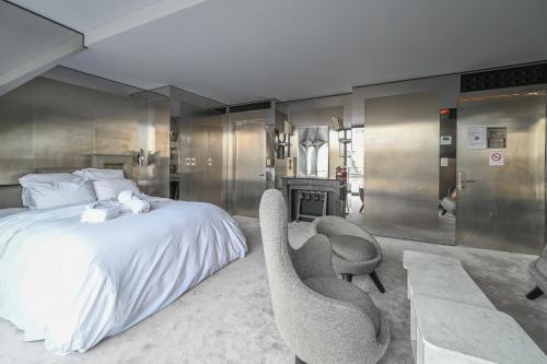 Sublime Suite à saint Germain des Près (Montana 7)