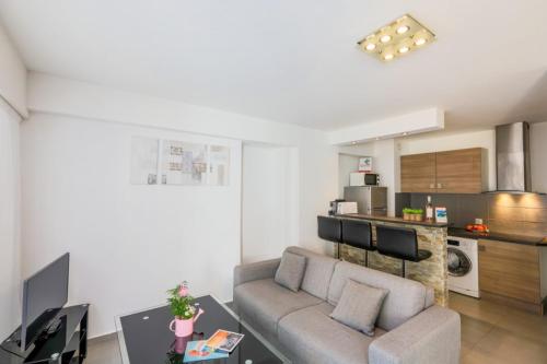 SUEDE 3 AP4209 By Riviera Holiday Homes