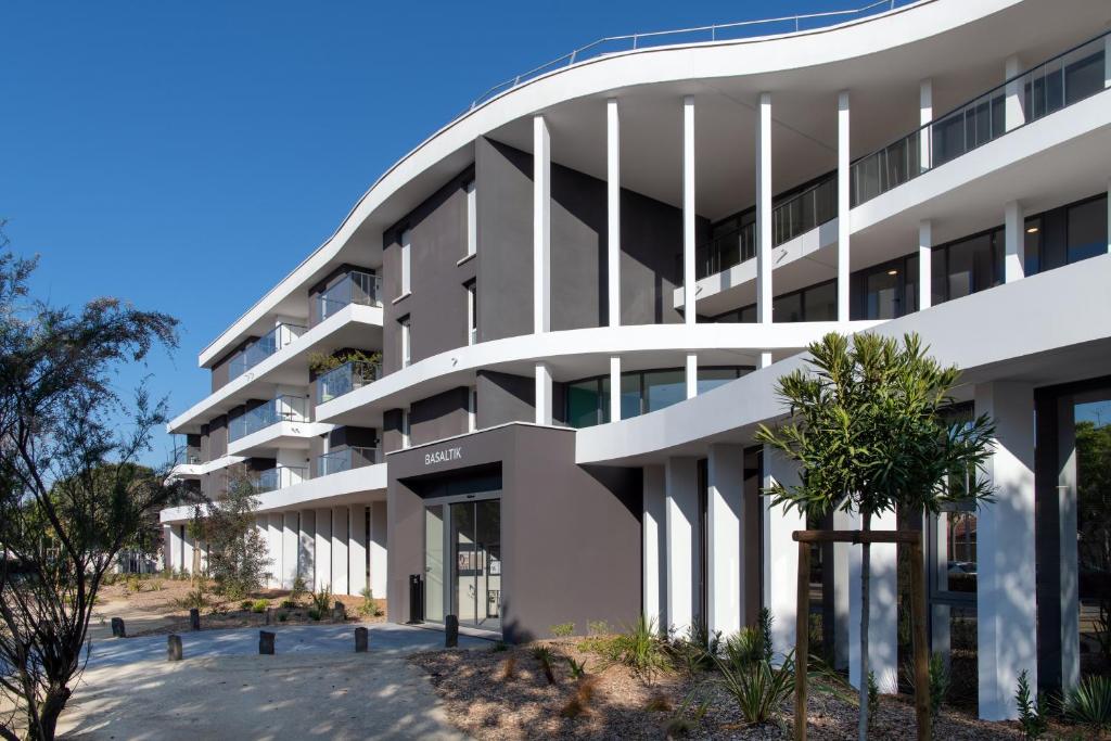 Suite 4 personnes proche de la mer 06160 Juan-les-Pins