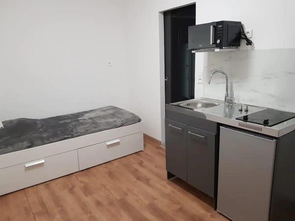 Suite Commodore CH - Reims centre ville 51100 Reims