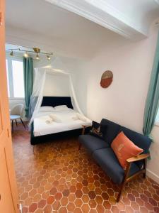 Appartement Suite du panier 2D 27 Rue Fontaine de Caylus 13002 Marseille Provence-Alpes-Côte d\'Azur