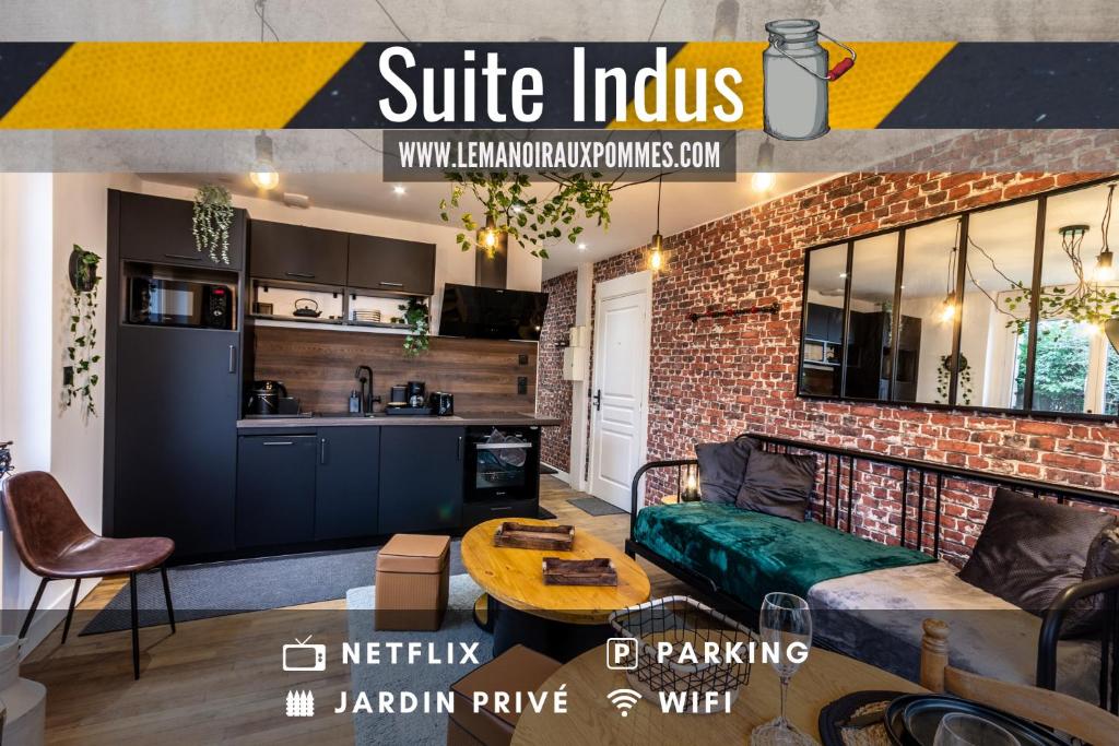 SUITE INDUS - JARDIN, NETFLIX et PARKING - Le Manoir aux Pommes Rez de chaussée, à gauche 45 Rue de Bernay, 14290 Orbec-en-Auge