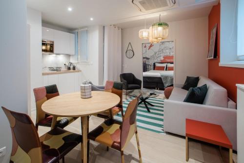 SUITE SARTRE : au cœur de la Rive Gauche, neuf, design, 2/4 personnes