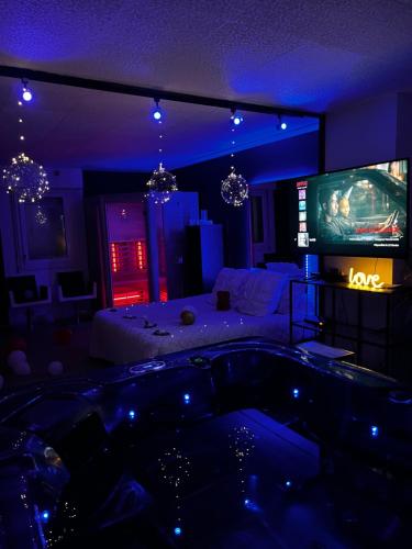 Suite & Spa Jacuzzi, sauna, lit king size,Netflix