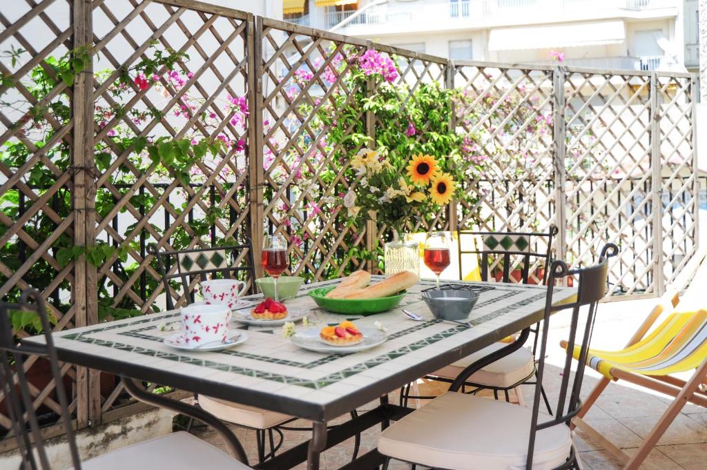 Suite ST Geneviève Five stars holiday house 16 Avenue Depoilly, 06000 Nice