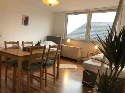 Suiteable-Living - #7 Valentin der Gediegene