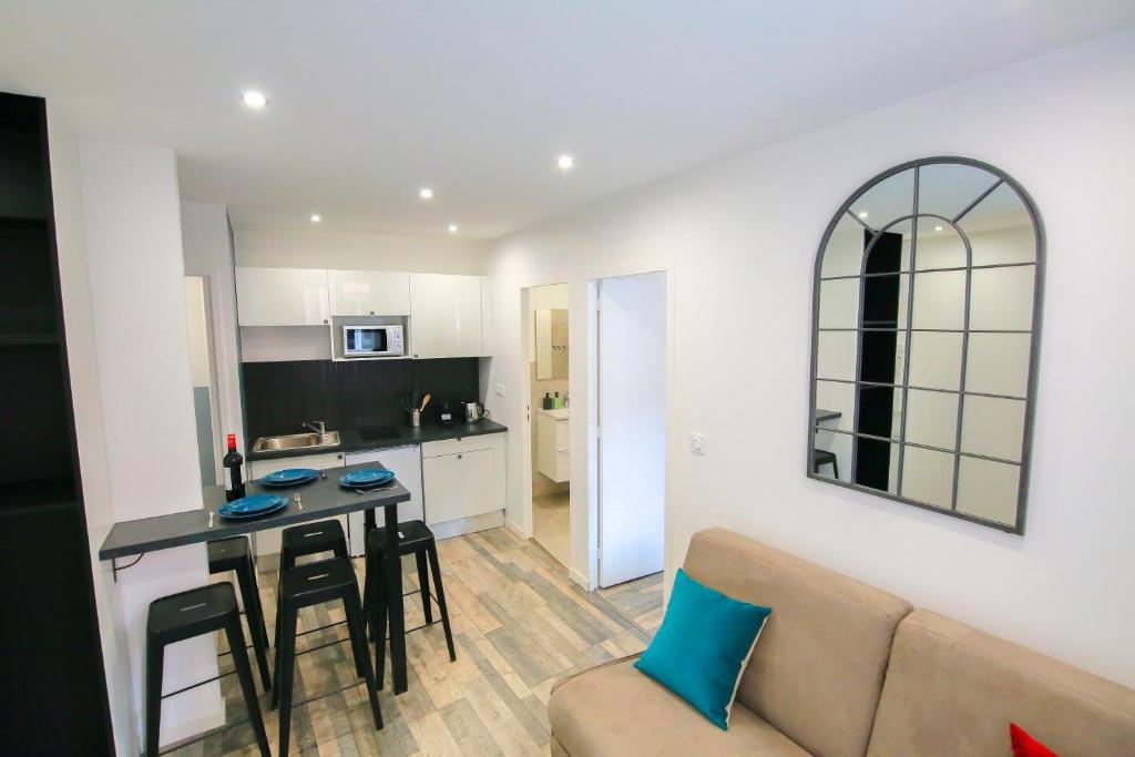 Suites Rive Gauche - FONTAINEBLEAU CENTRE - Chez Anthony