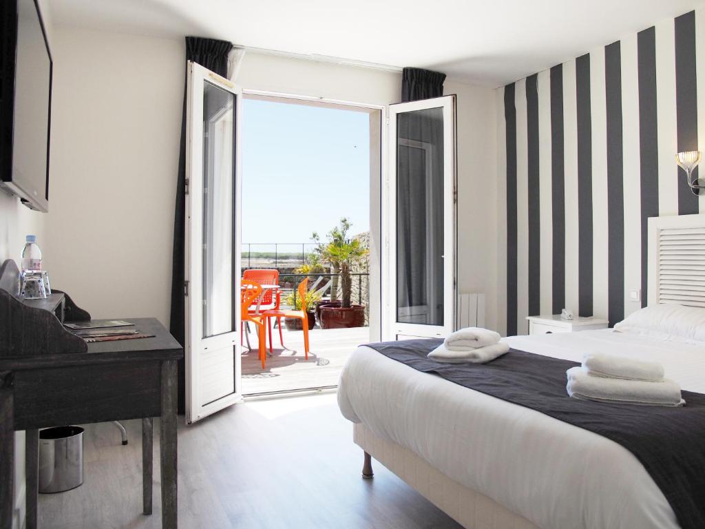 Summerhouse 2 bed quiet Old Nice balcony100m beach 06300 Nice