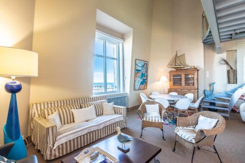 SUN KEYWEEK Duplex Breathtaking view of the Ocean and Palace Gardens