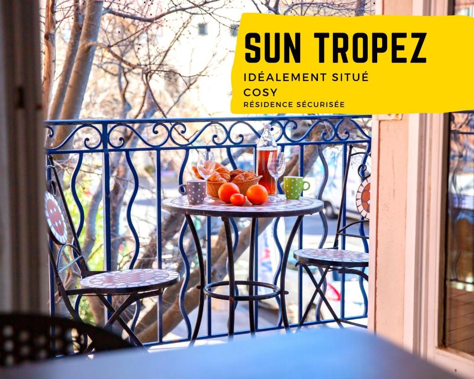 Appartement SUN TROPEZ - Coeur du Golfe de Saint-Tropez Place François Spoerry 83310 Grimaud