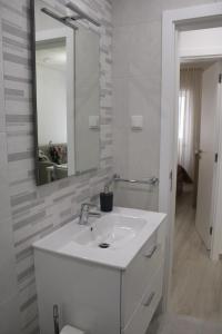 Sun & Wave Apartment II
