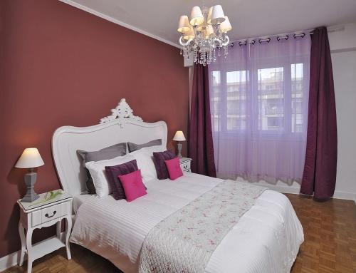 Sunlight Properties - Parisian Bleu - Calm with Sea View