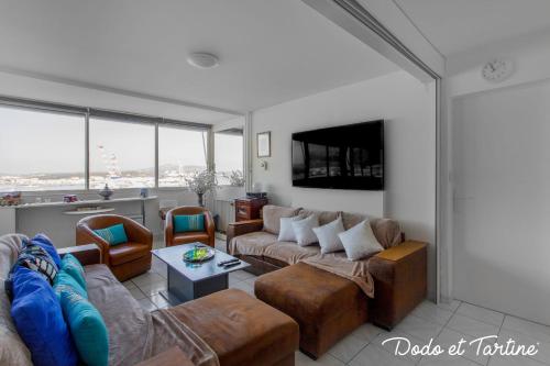 Sunny 2 bedroom with panoramic view - Dodo et Tartine