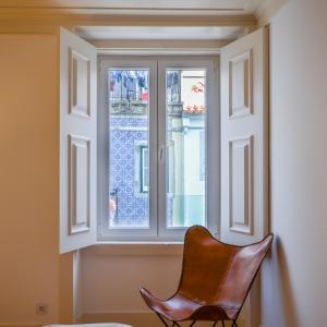 Sunny and Stylish Apartment - 11 min to the center