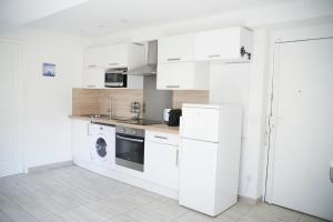 Sunny apartment in heart of Nice Old Town