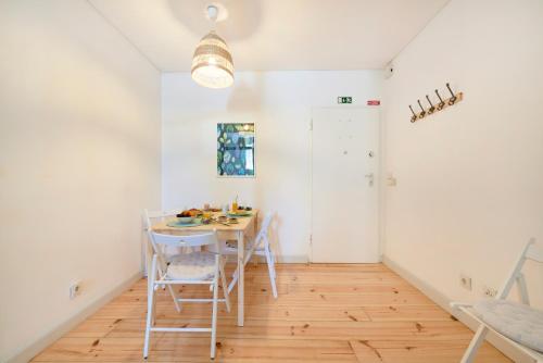 Sunny Apartment in Lisbon!
