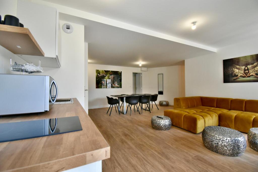 Appartement ✺ Sunny Breizh ✺ N°5 15 Place de la Mairie 56580 Rohan