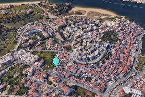 Sunny Center Apartment W/ Balcony in Algarve by LovelyStay