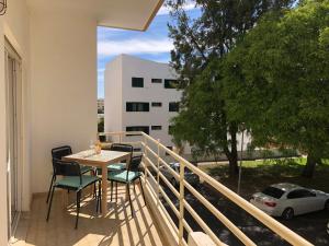 Sunny & Light 2-bedroom Apartment