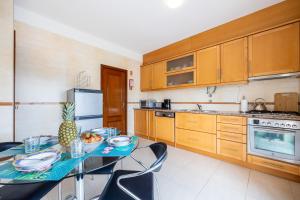 Appartement Sunny & Light 2-bedroom Apartment 3 Rua Adolfo Augusto Fialho Apt 1 esq, Dona Ana 8600-529 Lagos Algarve