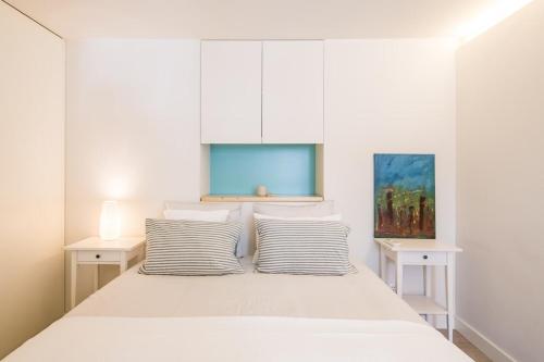 Sunny & Lovely Apartment W/ Patio by LovelyStay