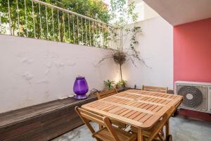 Sunny & Lovely Apartment W/ Patio by LovelyStay