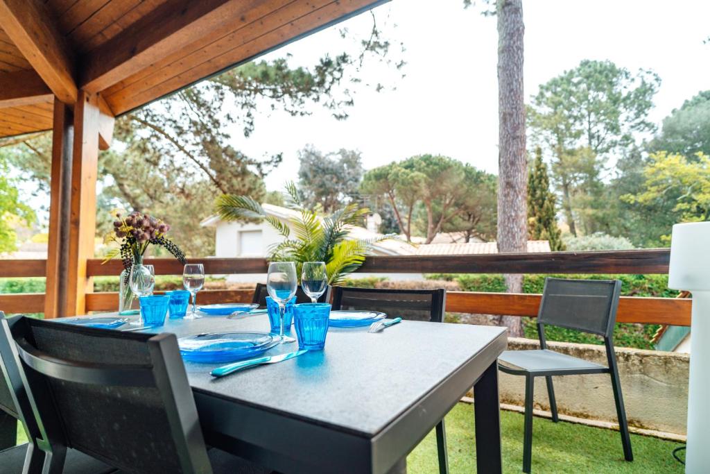 Sunny & quiet 2br near the Eiffel Tower Invalides Beaugrenelle Welkeys