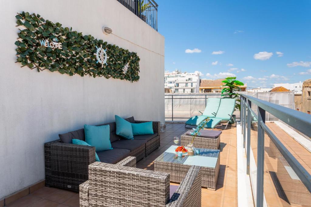 Sunshine apartment by Ammonite&Cо Rua Manuel Tomé Viegas Vaz 2-4, 8700-249 Olhão