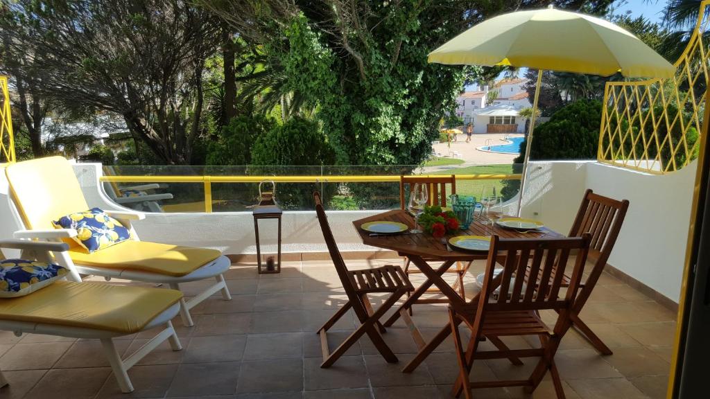 Sunshine Apartment Quinta do Romão Clube Apart Algarve- Apartment Sunshine 105, 8125-301 Quarteira