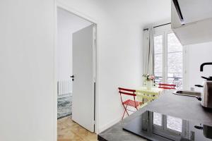 Appartement Super Apartment 4P - Place de la Bastille 12 120 Rue du Faubourg St Antoine 75012 Paris Île-de-France