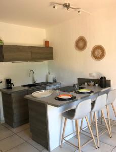 Super Appartement Cap d Agde avec Jardin et Piscine à 2 pas de la mer