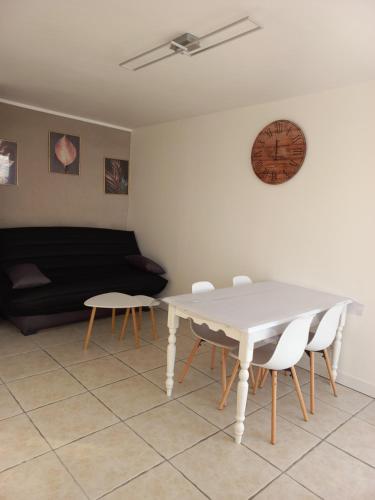Super appartement lumineux face à la plage