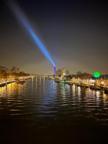 Super appartement refait à neuf beaucoup de charme