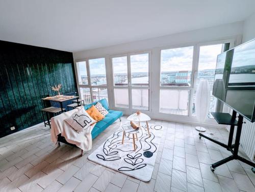 Super Seine view 4-room appt