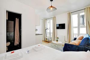 Appartement Super Studio 4P - Place de la Bastille 18 120 Rue du Faubourg St Antoine 75012 Paris Île-de-France