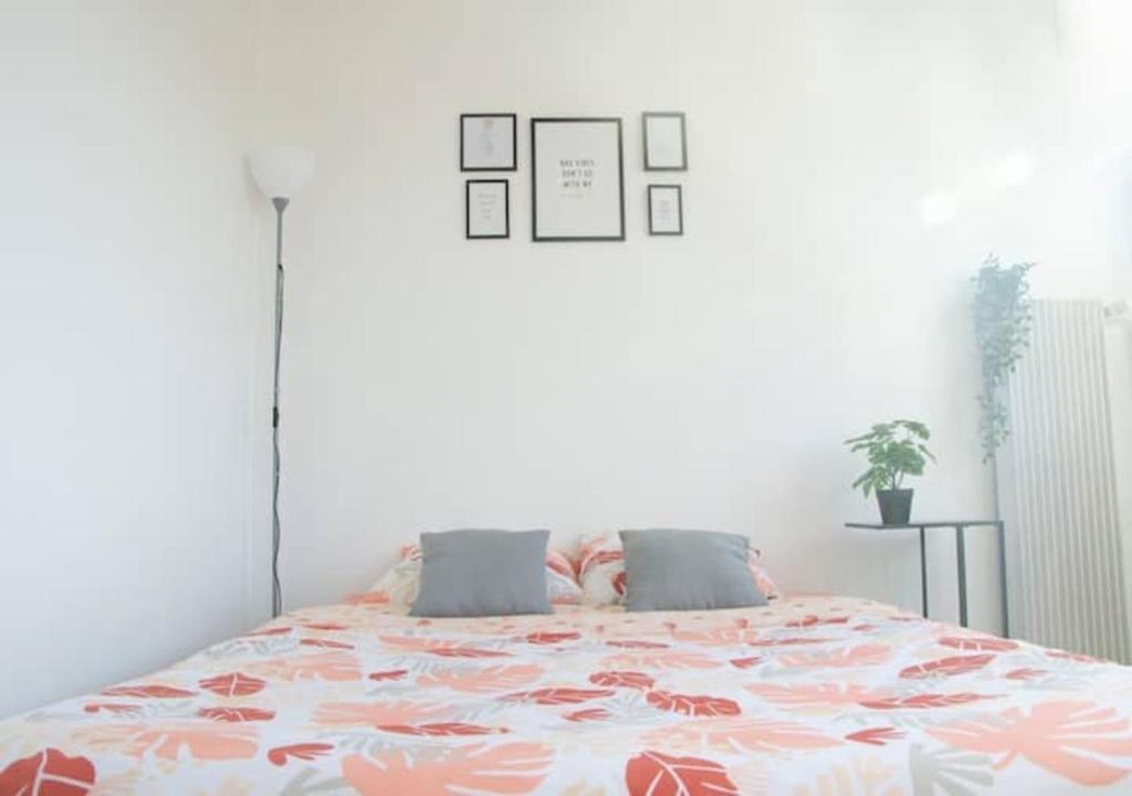 Super studio proche de Paris Porte de Versailles ! Appartement 42 étage 4 63 Rue Murillo, 92170 Vanves