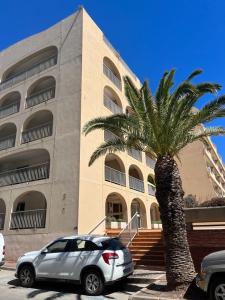 Super studio sur le port de Hyeres