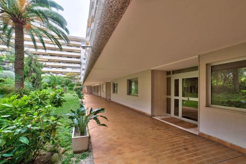Superb 1bed flat with 25sqm terrace