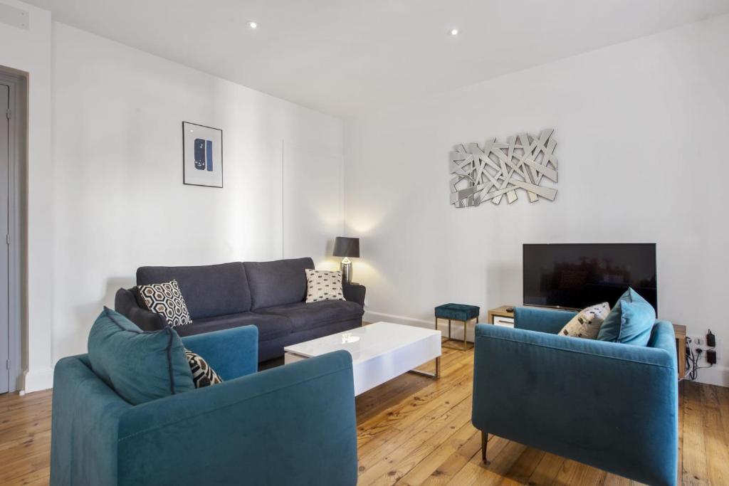 Superb and calm T3 in the heart of Biarritz 5 min from the beach - Welkeys 20 rue Jean Bart, 64200 Biarritz