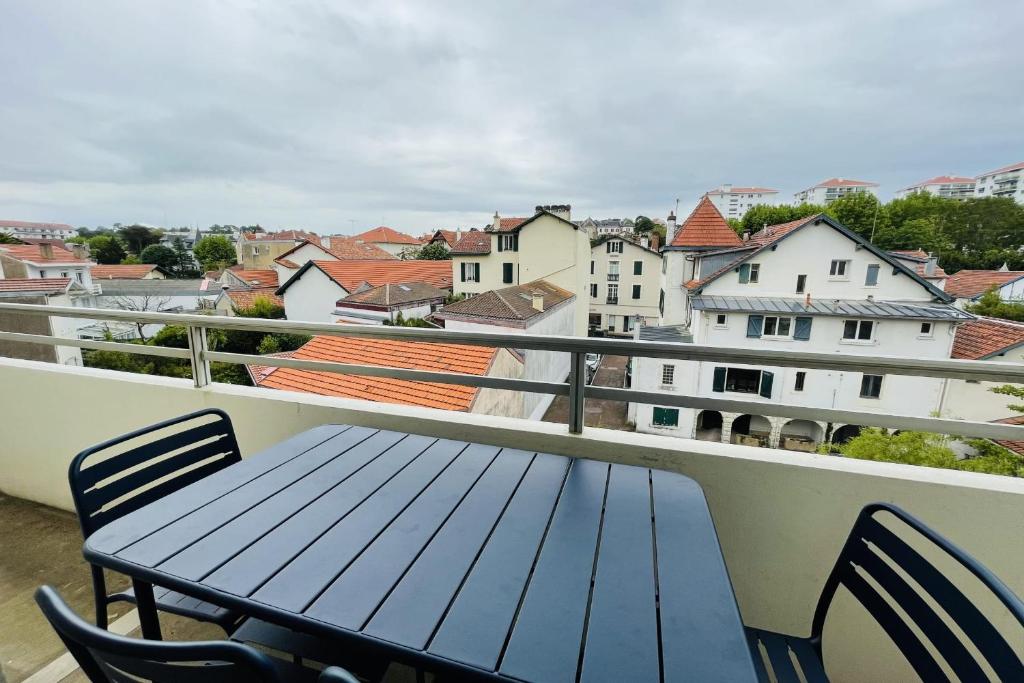 Superb Apartment In Biarritz Near The Beach 14, Bis, Avenue de la Reine Nathalie, 64200 Biarritz